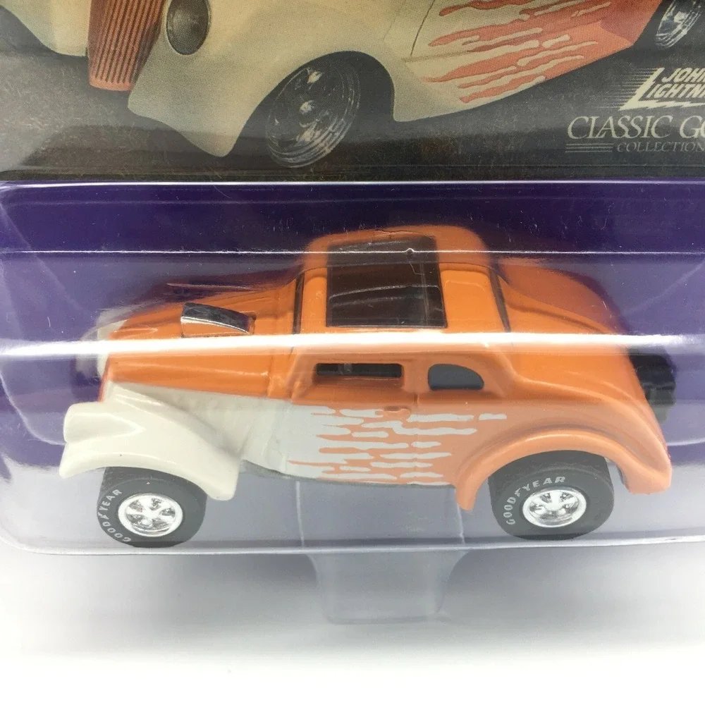 Johnny‎ Lightning Classic Gold 1933 '33 Custom Willys Coupe Car Die Cast 1/64